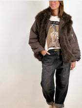 Carica l'immagine nel visualizzatore di Gallery, GIACCA BOMBER
